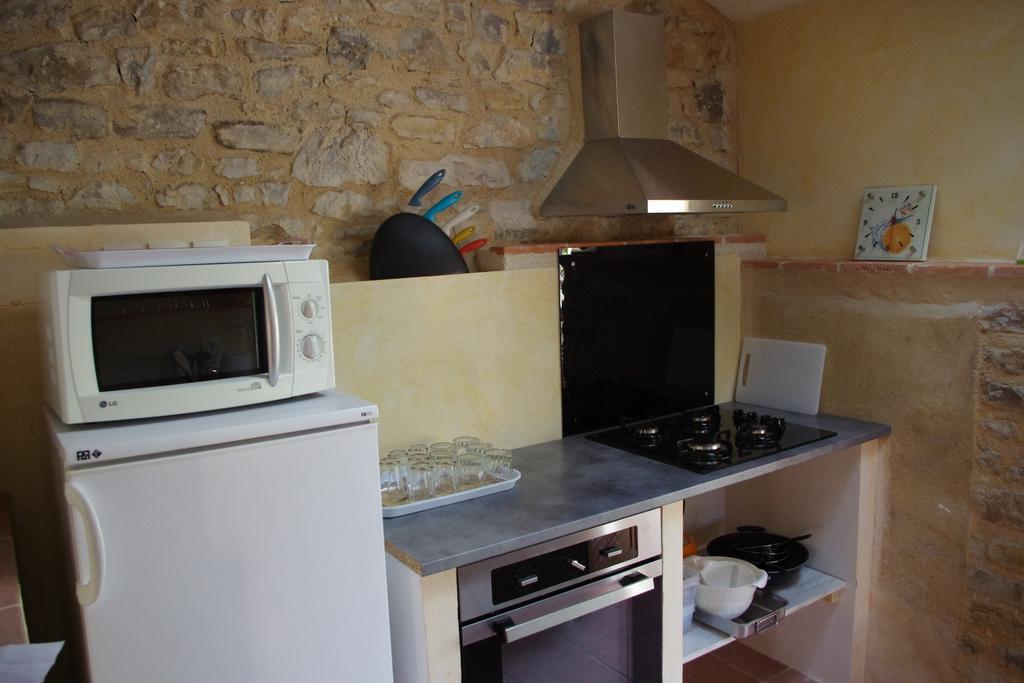 La Prade Basse 82 Bed & Breakfast Saint-Antonin-Noble-Val Room photo