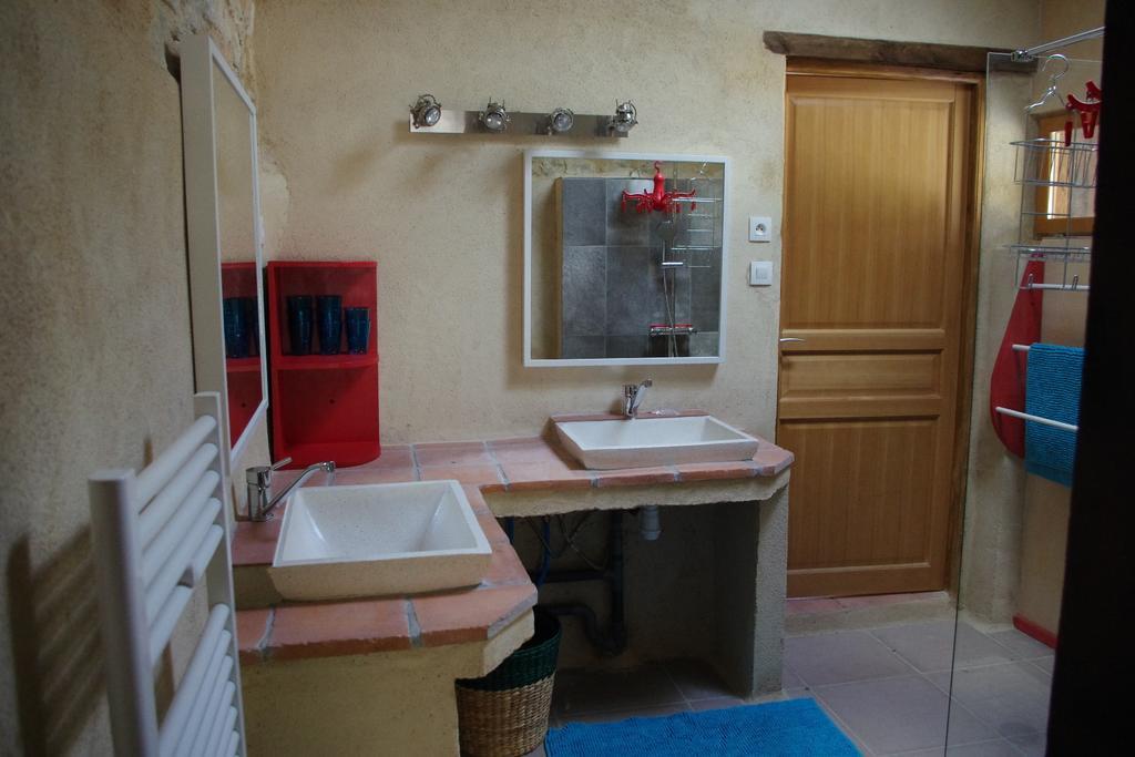 La Prade Basse 82 Bed & Breakfast Saint-Antonin-Noble-Val Room photo