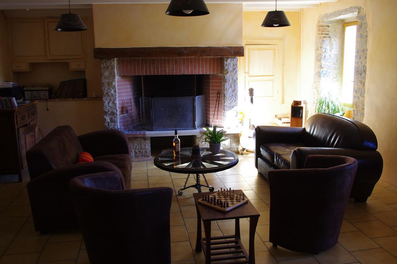 La Prade Basse 82 Bed & Breakfast Saint-Antonin-Noble-Val Exterior photo