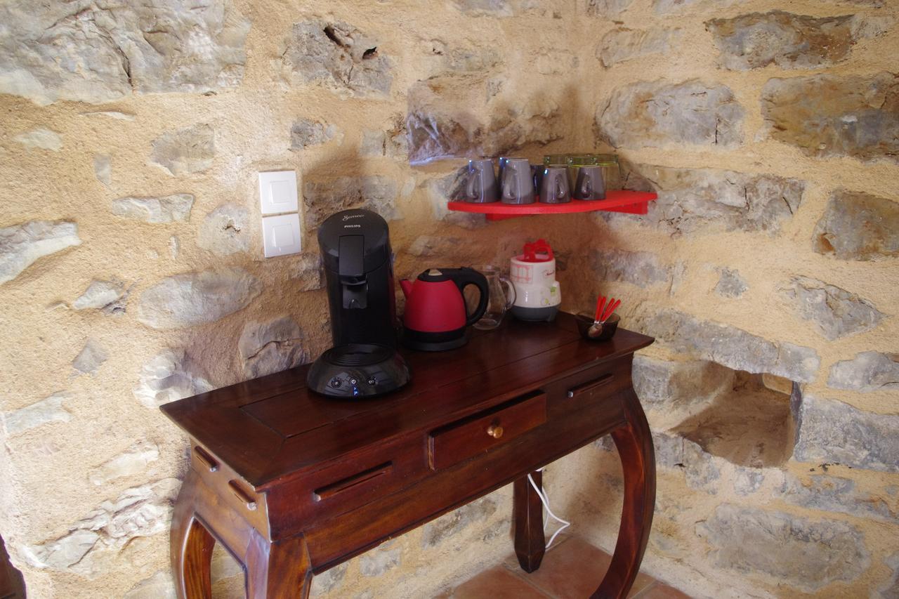 La Prade Basse 82 Bed & Breakfast Saint-Antonin-Noble-Val Exterior photo