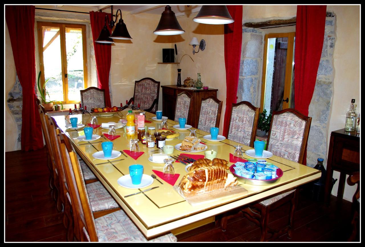 La Prade Basse 82 Bed & Breakfast Saint-Antonin-Noble-Val Exterior photo
